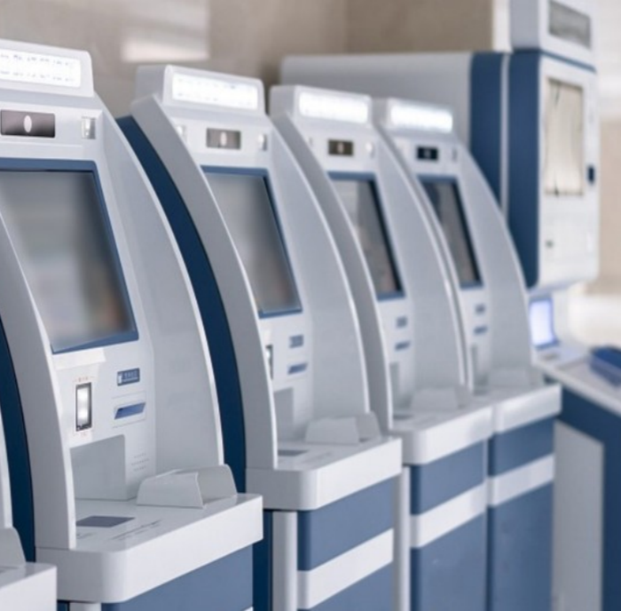 ���ڹ�̨�ն�